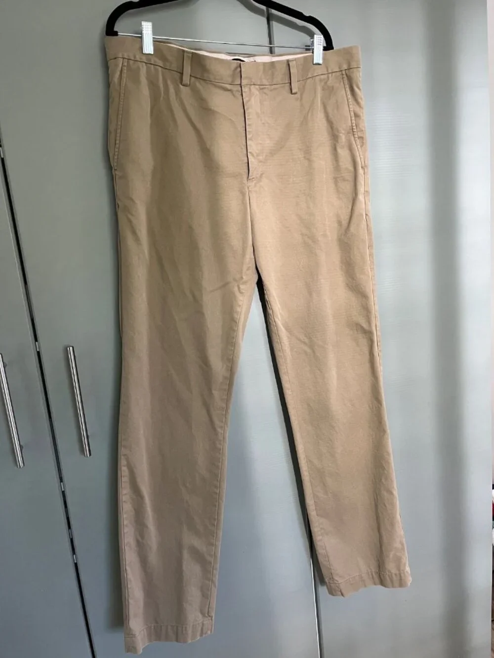 Banana Republic pants men Aiden CHINO 36 X 34 light khaki stone 100% cotton prep